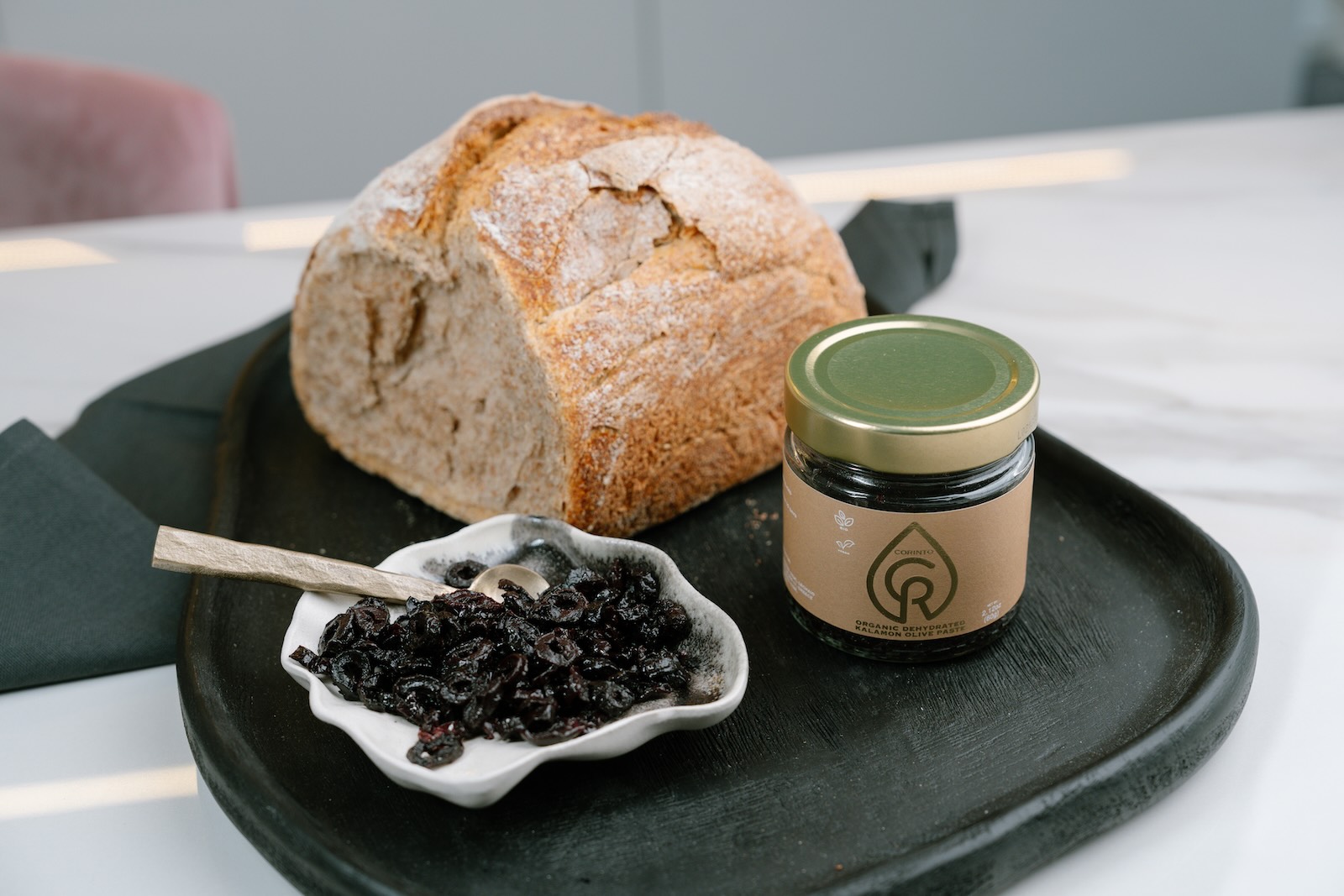 CORINTO sušené olivové kroužky z černých oliv Kalamata 60 g 7